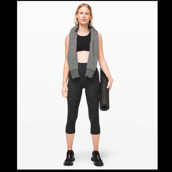 NWT Lululemon Align crop 21 Formation Camo Deep - Picture 2 of 6